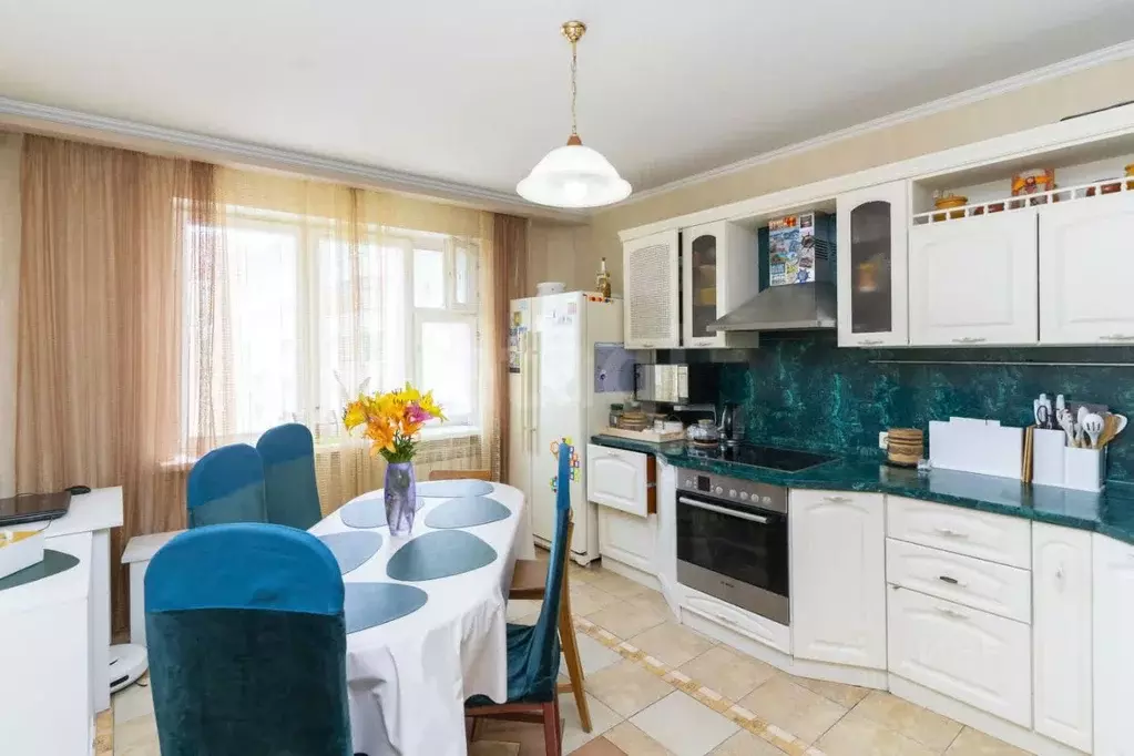 3-к кв. Тюменская область, Тюмень Широтная ул., 136к3 (91.3 м) - Фото 1