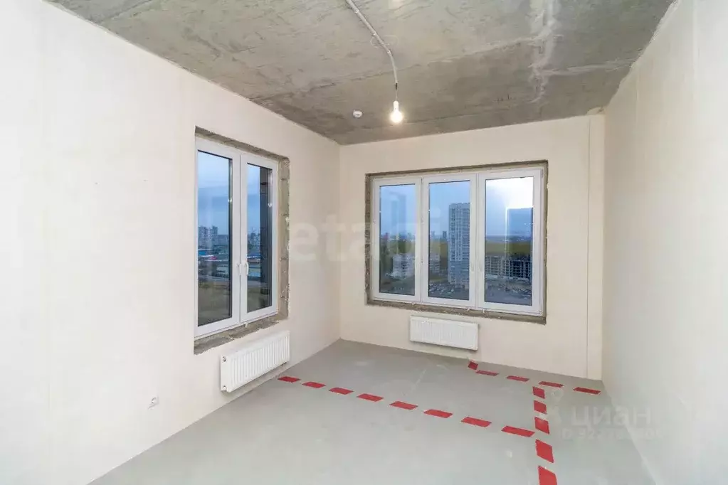 2-к кв. Тюменская область, Тюмень ул. Пожарных и Спасателей, 16 (59.2 ... - Фото 1