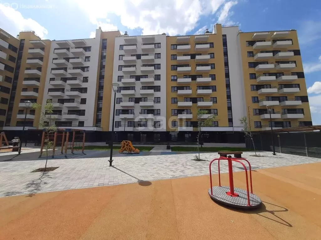 3-комнатная квартира: Саки, Набережная улица, 17 (81.2 м) - Фото 0