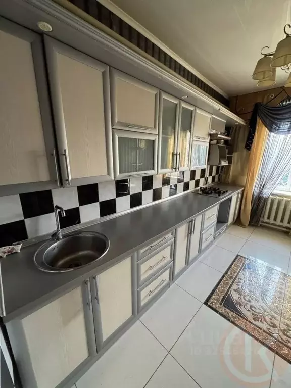 Дом в Крым, Сакский район, с. Уютное ул. Крымская, 14 (140 м) - Фото 2