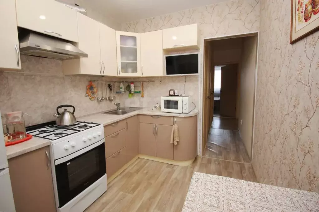 3-к кв. Вологодская область, Шексна рп ул. Молодежная, 8 (61.1 м) - Фото 1