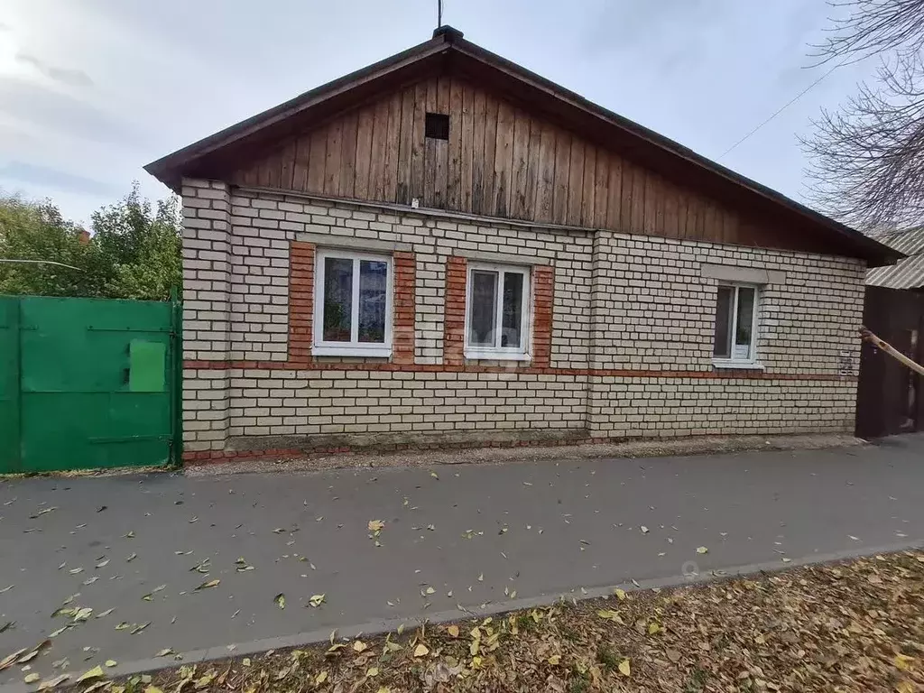 Дом в Саратовская область, Саратов ул. Имени В.С. Зарубина, 161 (48 м) - Фото 0