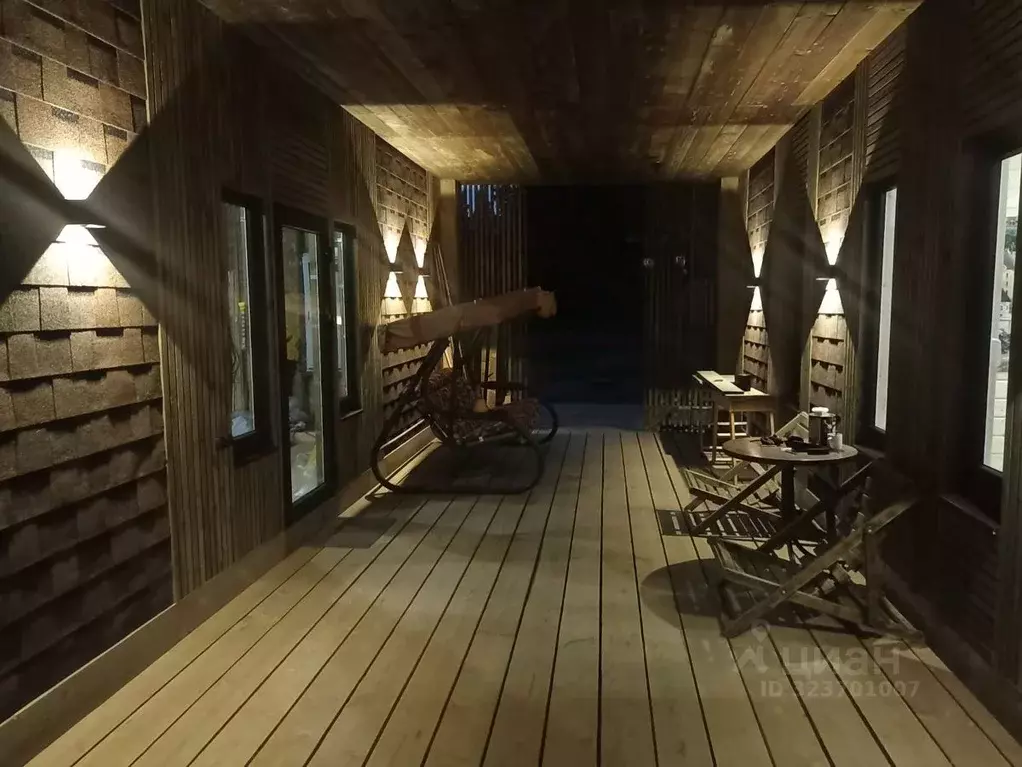 Дом в Ленинградская область, Выборгский район, Рощинское городское ... - Фото 2