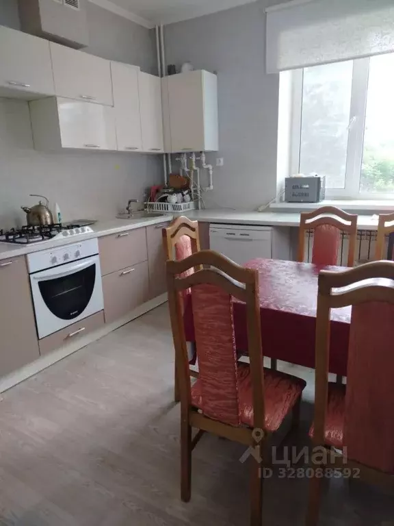 Дом в Татарстан, Казань ул. Шарифа Камала, 7 (250 м) - Фото 1