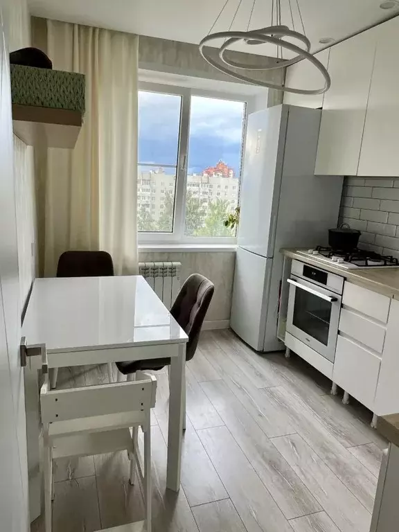 3-к кв. Чувашия, Чебоксары ул. Мичмана Павлова, 58 (65.1 м) - Фото 1