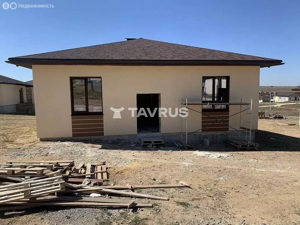 Дом в Мирное, улица Белова, 5Ас2 (109 м) - Фото 1