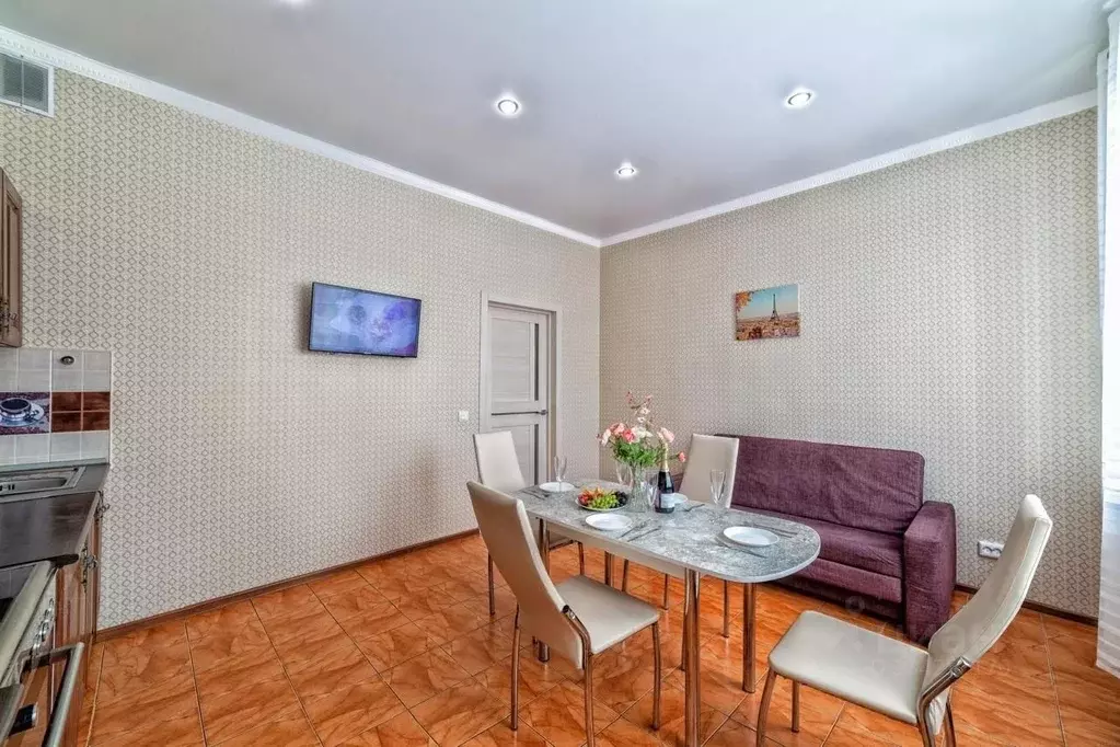 2-к кв. Татарстан, Казань ул. Павлюхина, 110В (68.0 м) - Фото 2
