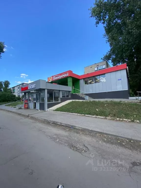 Помещение свободного назначения в Ростовская область, Зверево Рижская ... - Фото 1