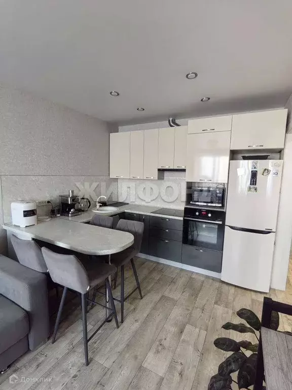 Продаётся 3-к квартира, 63 м - Фото 0