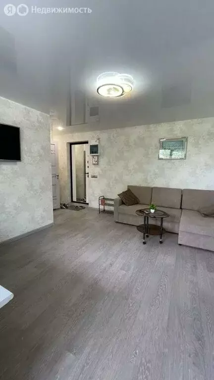 2-комнатная квартира: Южно-Сахалинск, Сахалинская улица, 88 (36.7 м) - Фото 1