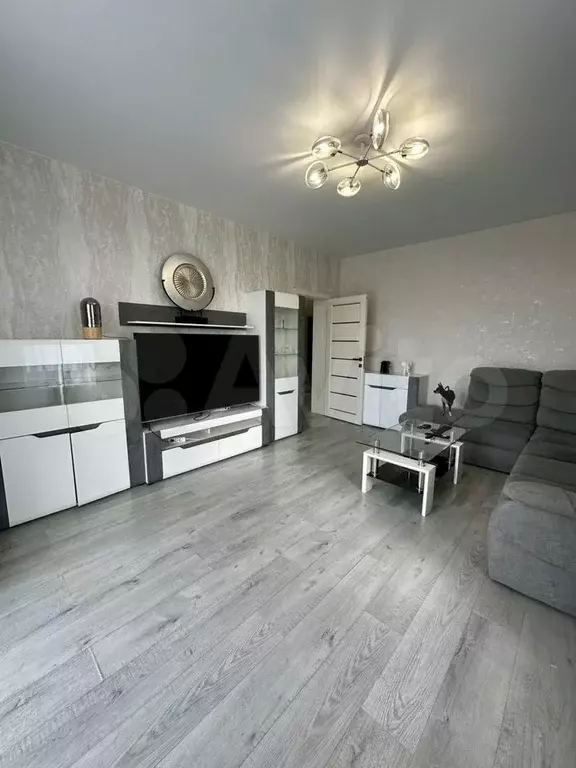 3-к. квартира, 85 м, 4/5 эт. - Фото 0