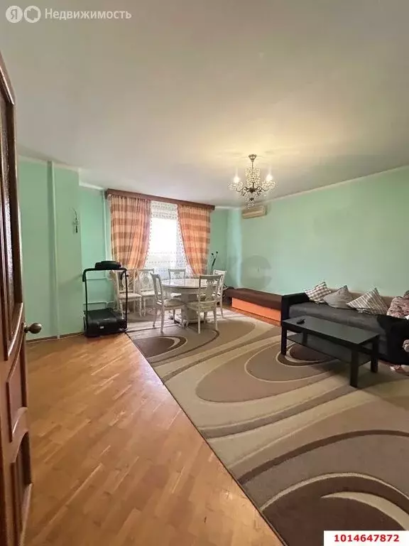 3-комнатная квартира: Краснодар, микрорайон Табачная Фабрика, улица ... - Фото 0