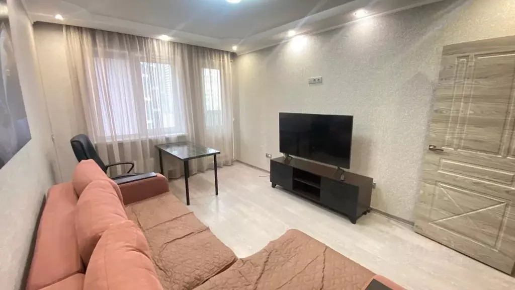 1-к кв. Татарстан, Казань ул. Рауиса Гареева, 103 (36.4 м) - Фото 1