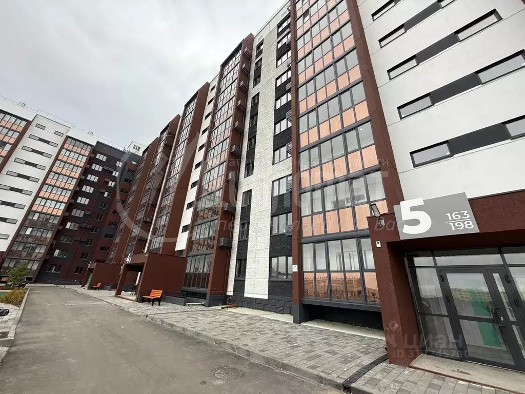 2-к кв. Курганская область, Курган Заозерный жилрайон, 4-й мкр, 32 ... - Фото 0