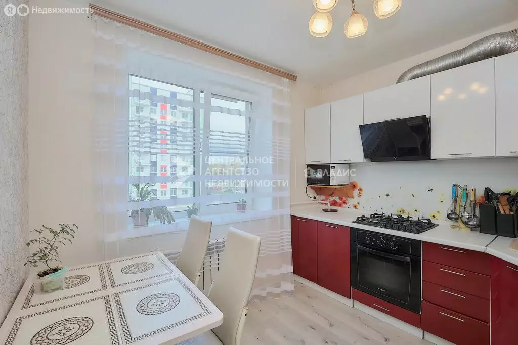 3-комнатная квартира: Рыбное, Большая улица, 12Б (61.4 м) - Фото 1