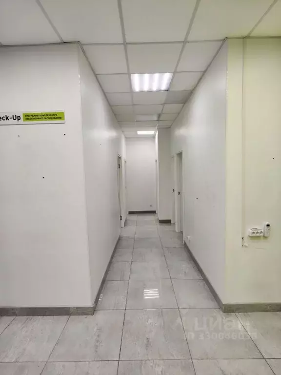 Помещение свободного назначения в Москва Мичуринский просп., 21К1 (106 ... - Фото 1