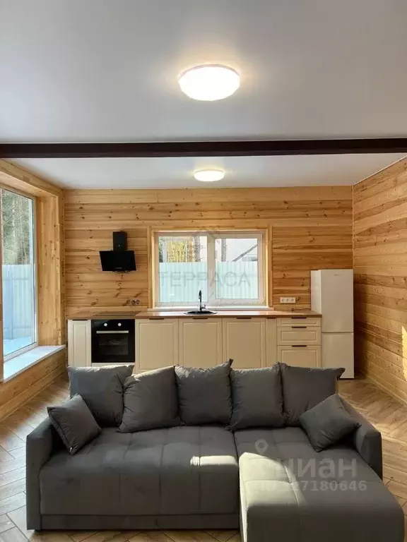 Дом в Ленинградская область, Приозерский район, Раздольевское с/пос, ... - Фото 1