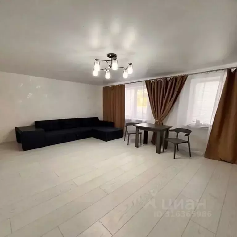 Дом в Крым, Белогорск ул. Нижнегорская, 83Б (47 м) - Фото 0