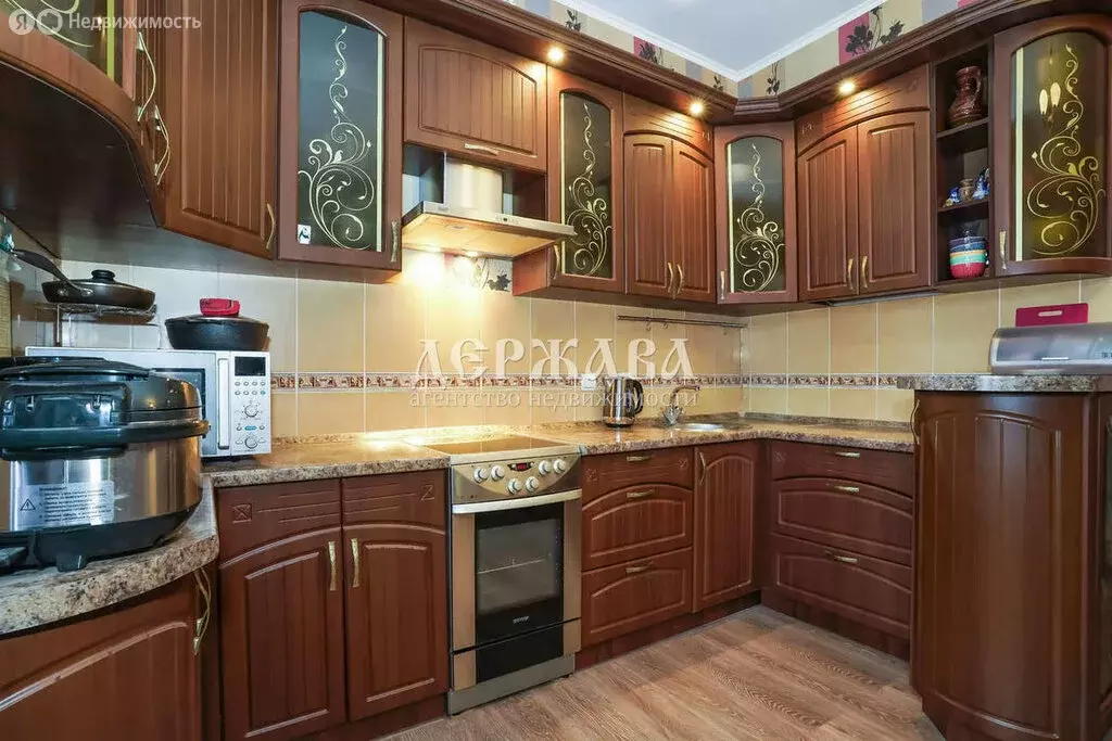 Дом в Старый Оскол, микрорайон Дубрава, квартал 3 (338.9 м) - Фото 2