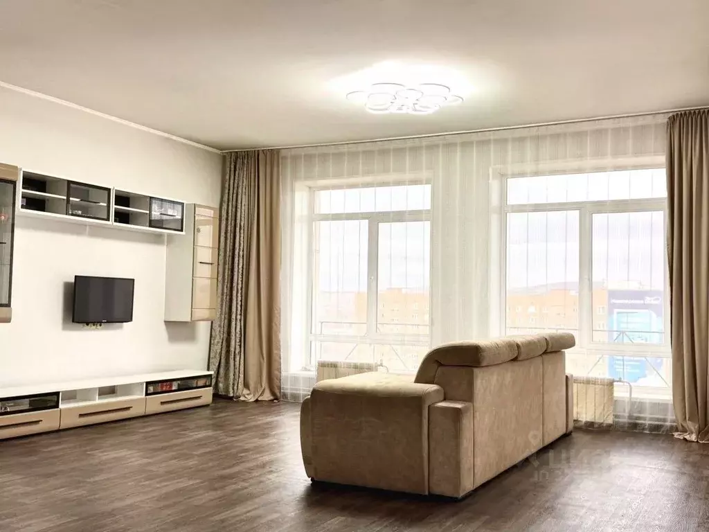 Свободной планировки кв. Хакасия, Абакан ул. Кирова, 112/1 (80.0 м) - Фото 1