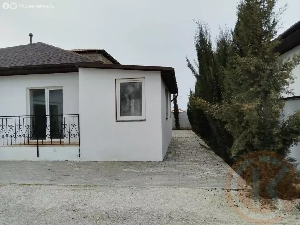 Дом в Республика Крым, городской округ Евпатория, посёлок городского ... - Фото 2