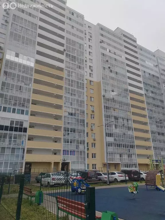 Квартира-студия: Набережные Челны, улица Раскольникова, 11 (23 м) - Фото 1