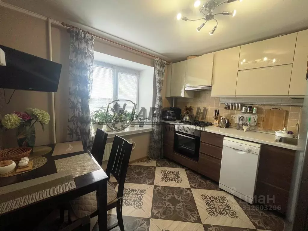 2-к кв. Татарстан, Казань Ново-Светлая ул., 16а (55.5 м) - Фото 2
