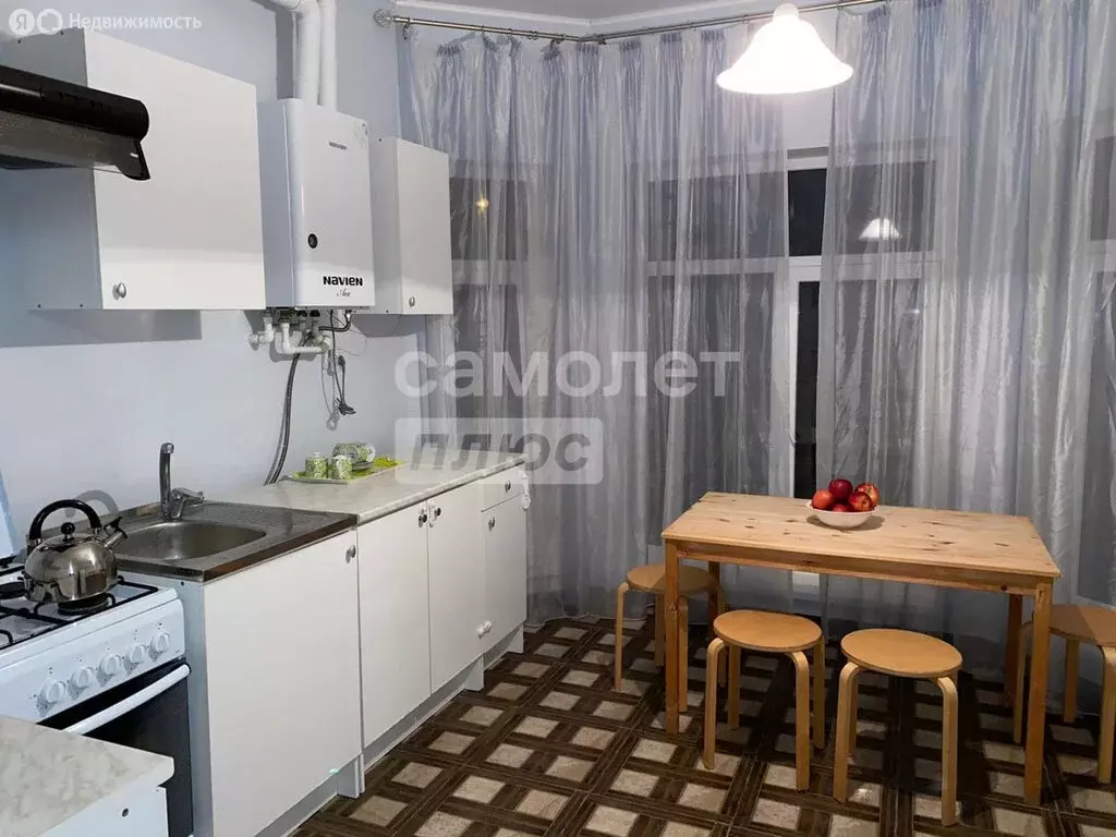 1-комнатная квартира: Геленджик, улица Свердлова, 18А (50 м) - Фото 1