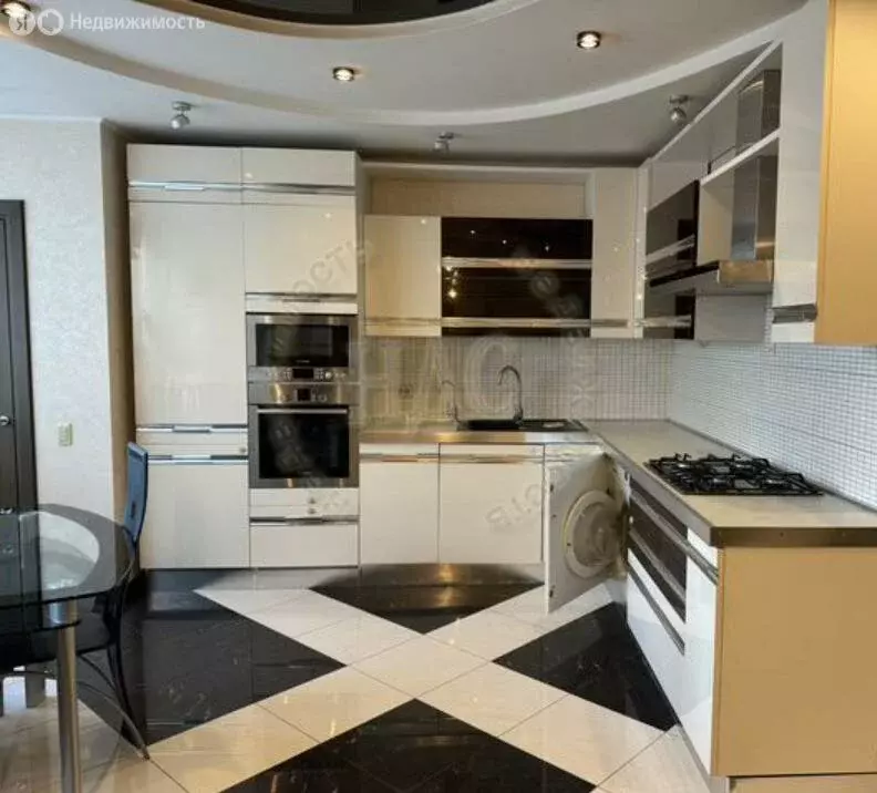 3-комнатная квартира: Курск, Дружининская улица, 35 (100 м) - Фото 0