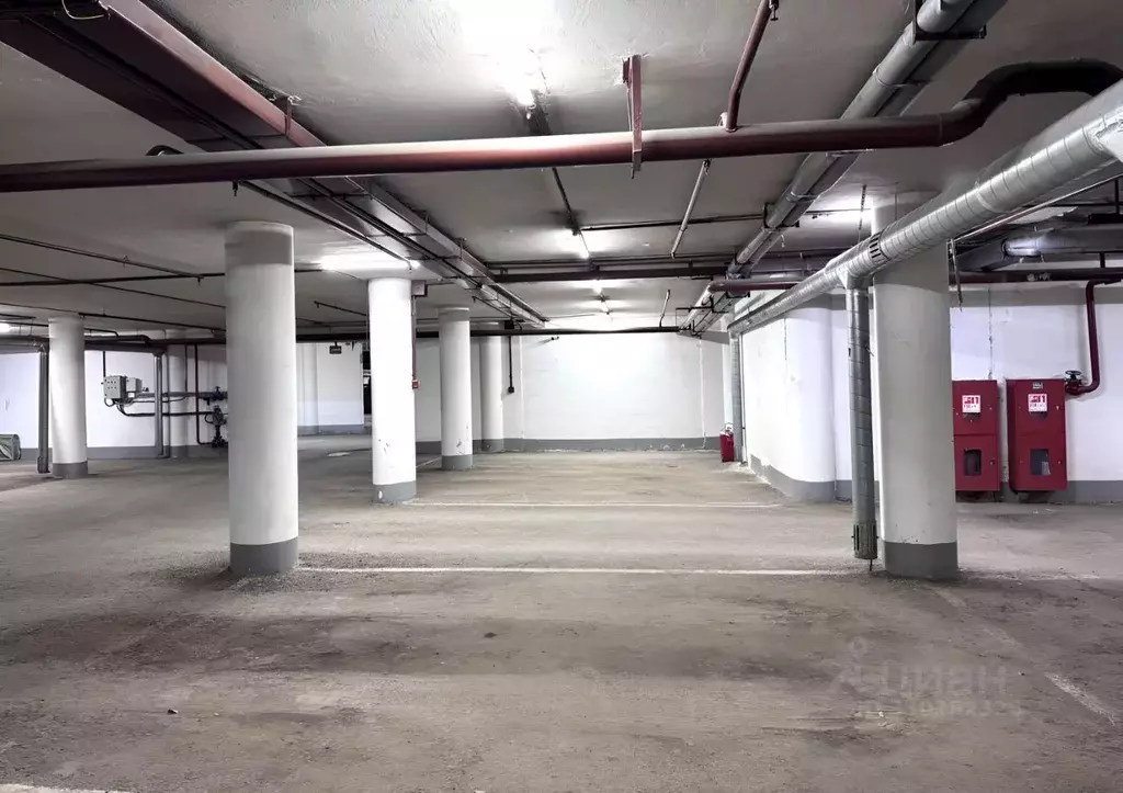 Гараж в Свердловская область, Екатеринбург ул. Радищева, 33 (20 м) - Фото 2