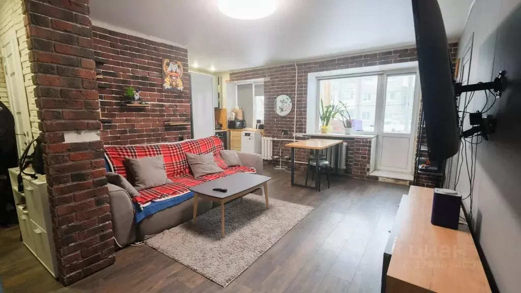 2-к кв. Пермский край, Пермь ул. Газеты Звезда, 56 (42.1 м) - Фото 1