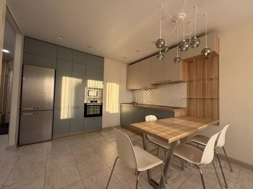 3-к кв. Саратовская область, Саратов проезд 4-й Волжский, 20 (81.0 м) - Фото 1