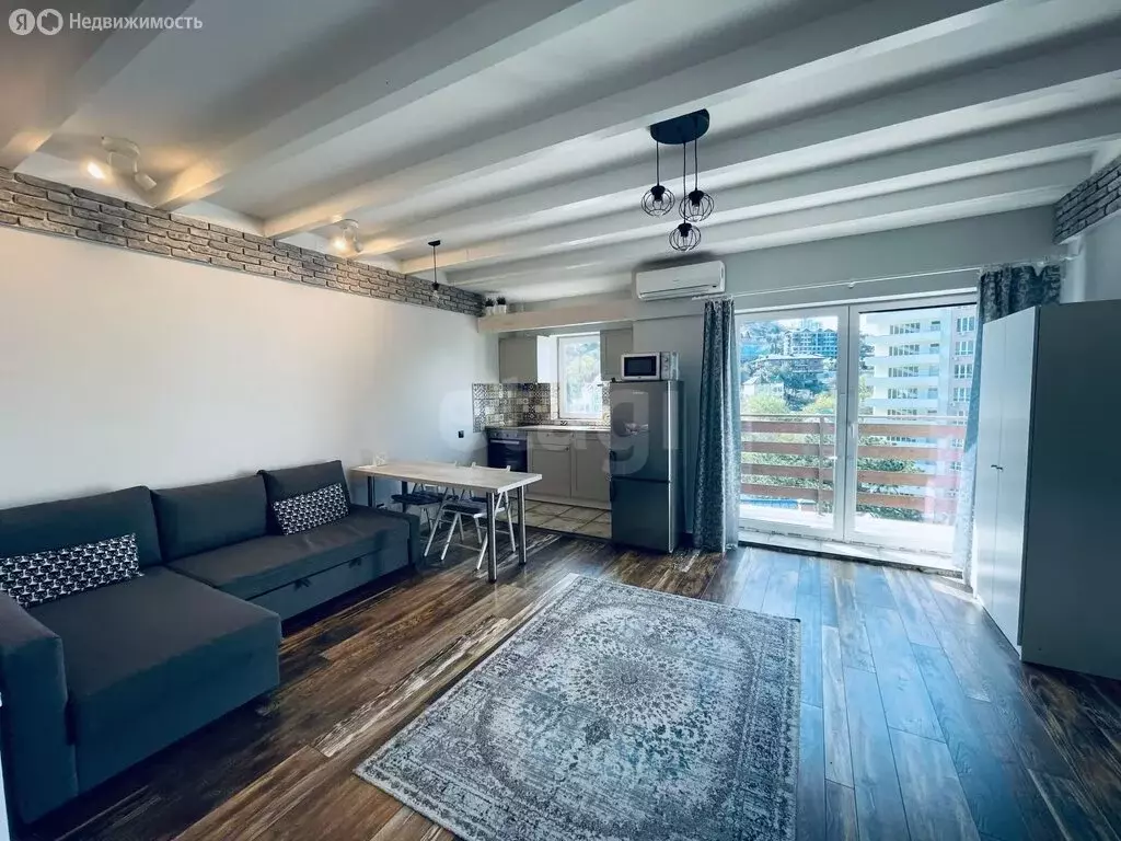 Квартира-студия: Массандра, улица Винодела Егорова, 115 (77 м) - Фото 2