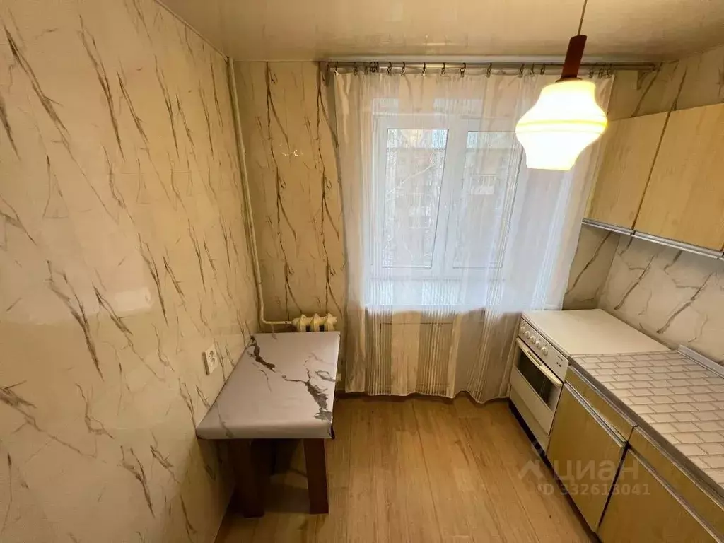 2-к кв. Тюменская область, Тюмень Курская ул., 3 (44.3 м) - Фото 2