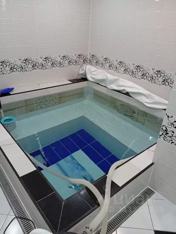 Дом в Пермский край, Губахинский муниципальный округ, Углеуральский рп ... - Фото 2