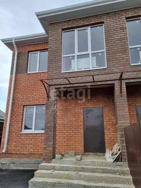 Таунхаус в Ставропольский край, Михайловск Шпаковский район, проезд ... - Фото 1