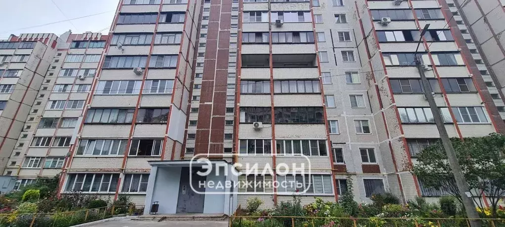 2-к кв. Курская область, Курск Звездная ул., 15 (68.0 м) - Фото 1