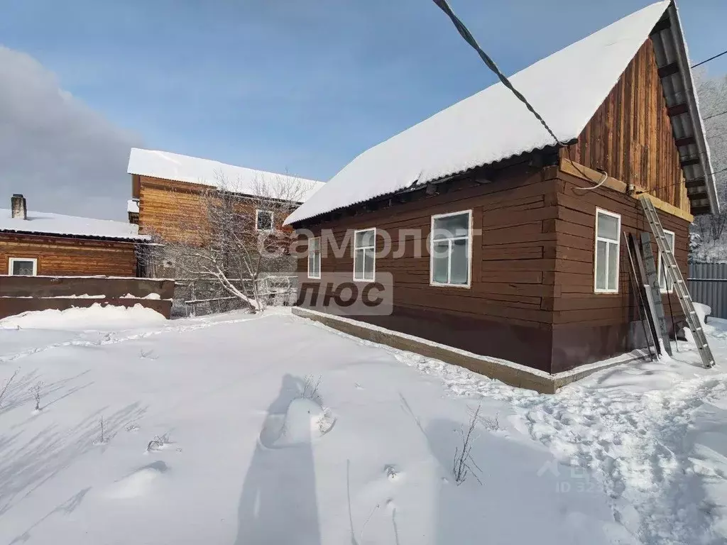 Дом в Иркутская область, Иркутск ул. Аргунова, 67Б (50 м) - Фото 1