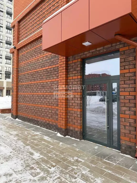 Помещение свободного назначения в Тюменская область, Тюмень ДОК мкр, ... - Фото 0