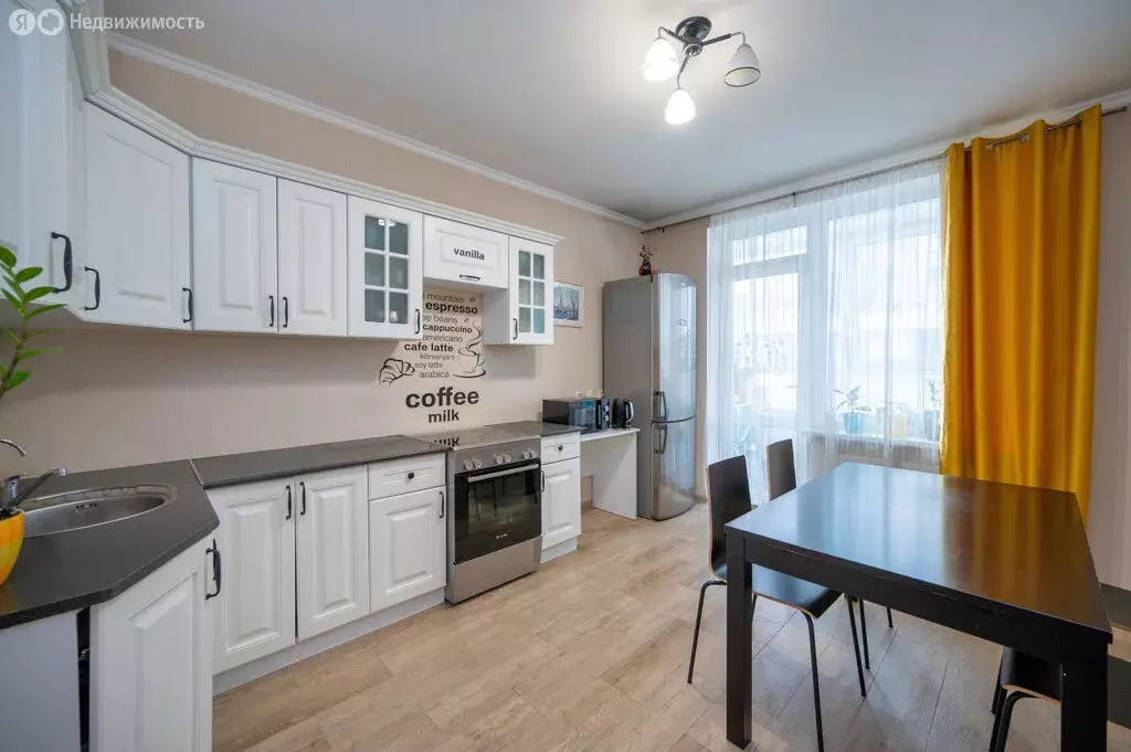 3-комнатная квартира: Екатеринбург, улица Куйбышева, 21 (94.2 м) - Фото 1