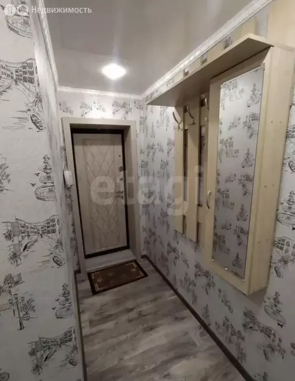 1-комнатная квартира: 5-й микрорайон, 33 (31.6 м) - Фото 2