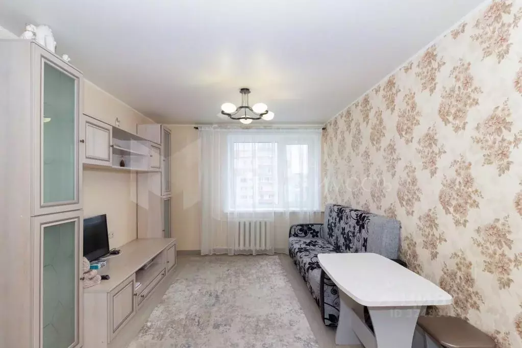 1-к кв. Тюменская область, Тюмень Олимпийская ул., 16 (33.6 м) - Фото 1