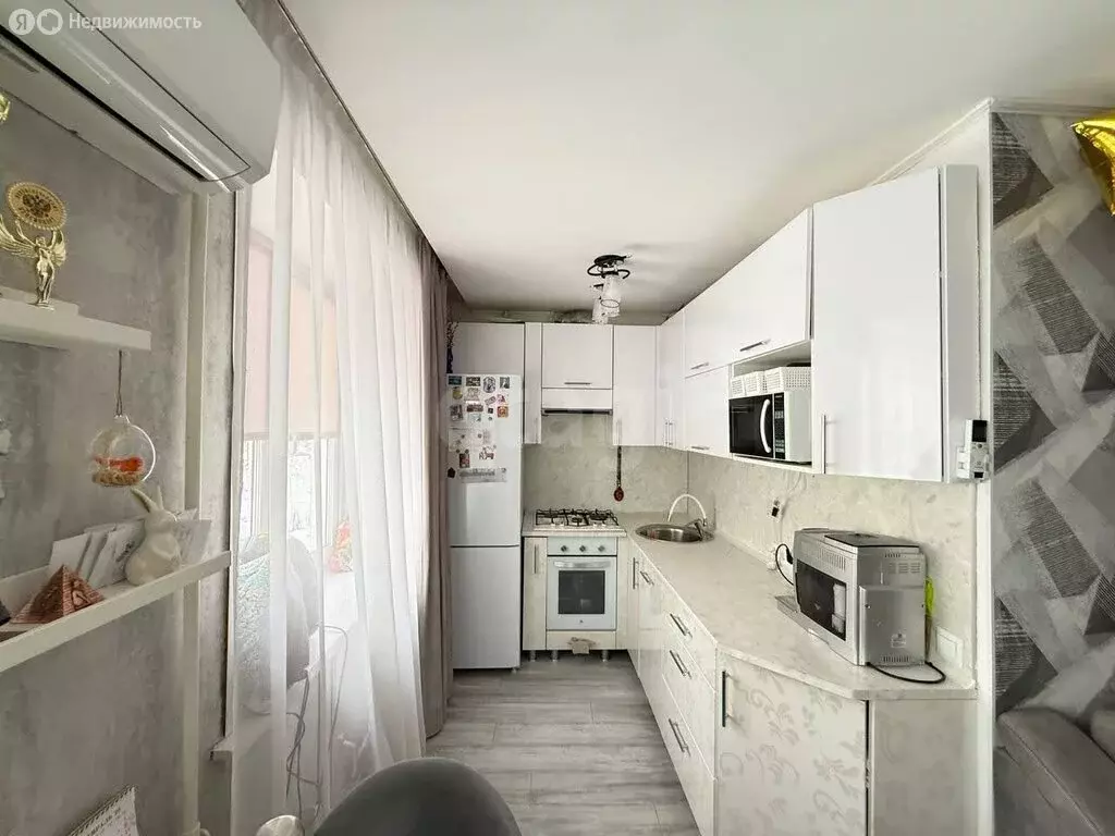 3-комнатная квартира: Сим, улица Кирова, 28 (53.1 м) - Фото 0