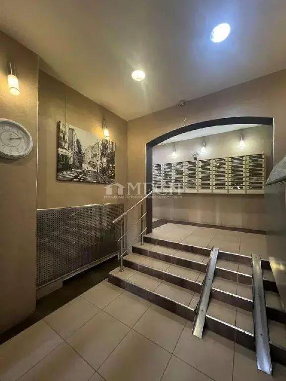 Продается 3-комнатная квартира - Фото 2