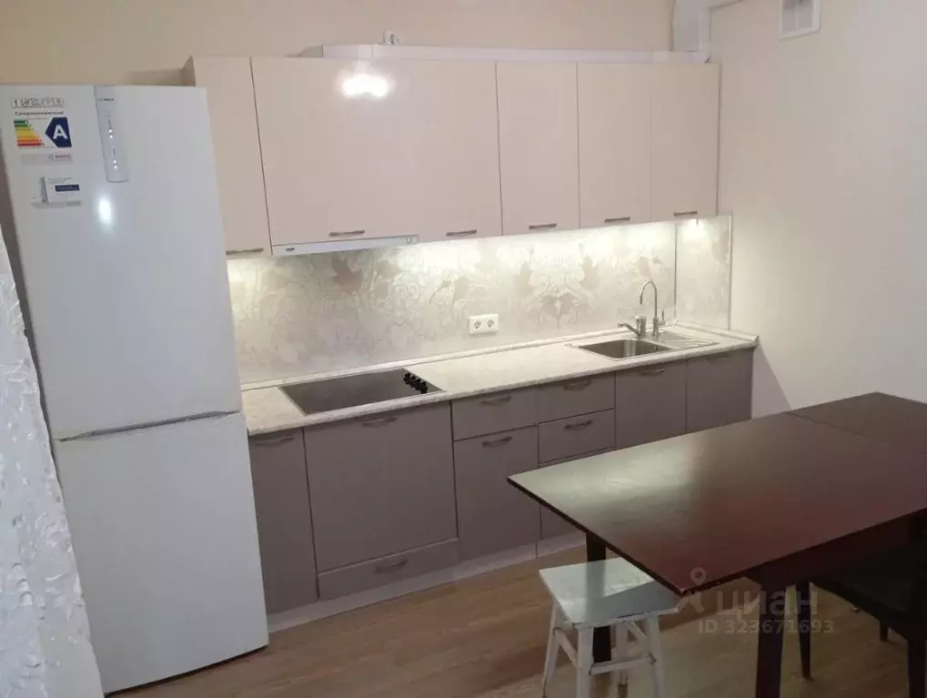 1-к кв. Татарстан, Казань ул. Рауиса Гареева, 102к2 (40.0 м) - Фото 1