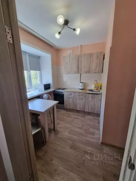 3-к кв. Иркутская область, Иркутск Советская ул., 127А (60.0 м) - Фото 0
