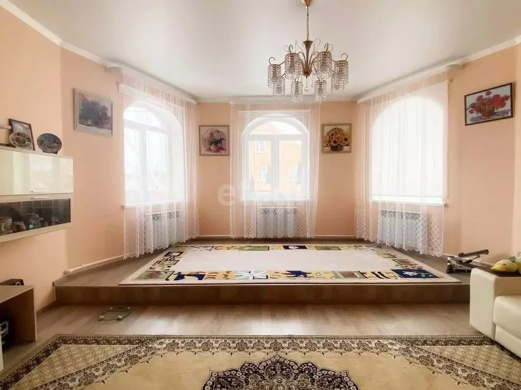 Дом в Липецкая область, Грязи ул. Пахомова, 6 (330 м) - Фото 0