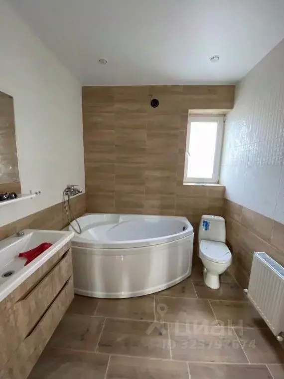 Дом в Крым, Симферопольский район, Добровское с/пос, с. Пионерское ул. ... - Фото 1