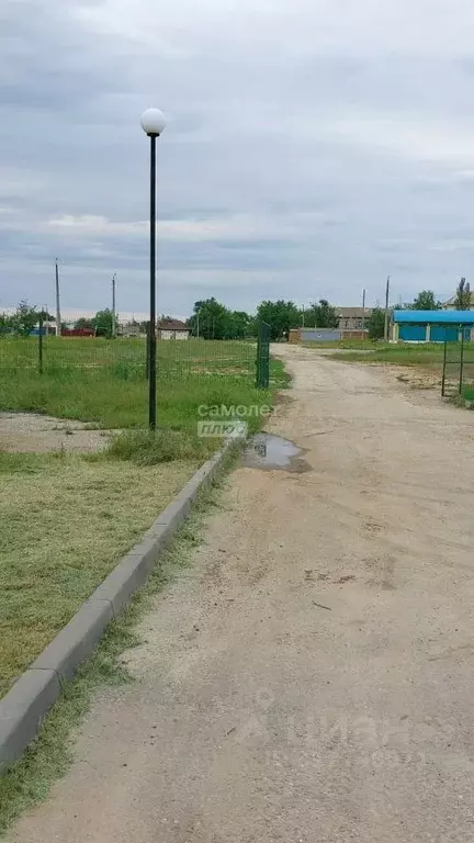 3-к кв. Калмыкия, пос. Ики-Бурул, 1-й мкр 27 (72.2 м) - Фото 0
