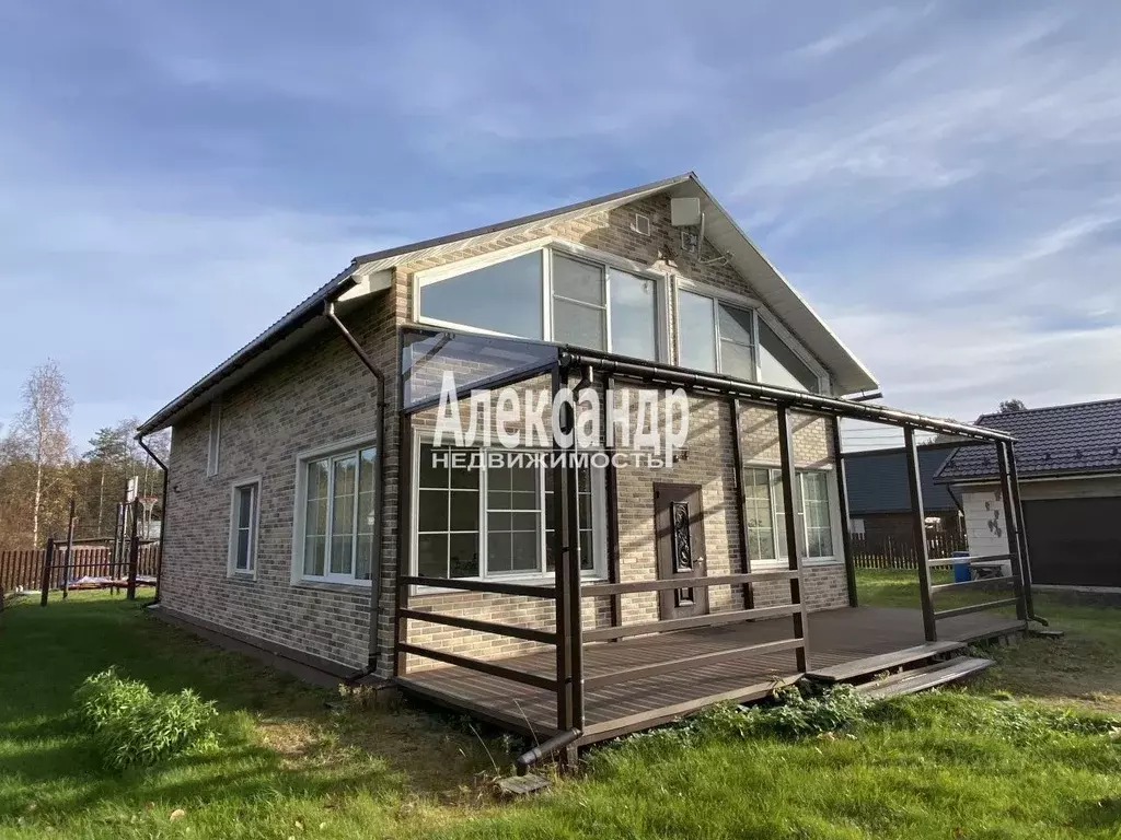 Дом в Ленинградская область, Приозерск ул. Земляничная (180 м) - Фото 1